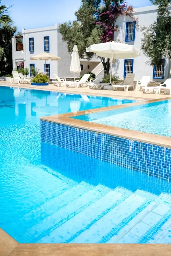 Piscina con microcemento - Vista 1
